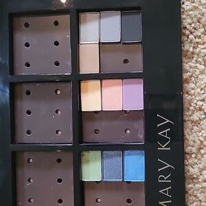 Single Eyeshadows